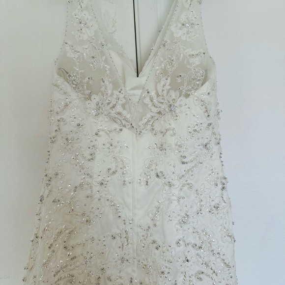 White Wedding Dress women’s size 8 - Picture 6 of 13